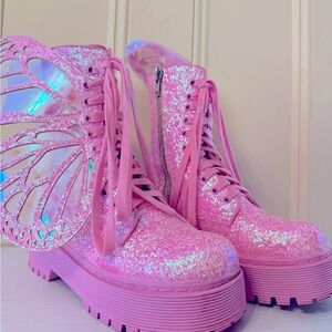 Club EXX- Bubblegum Pink Metamorphic Boots